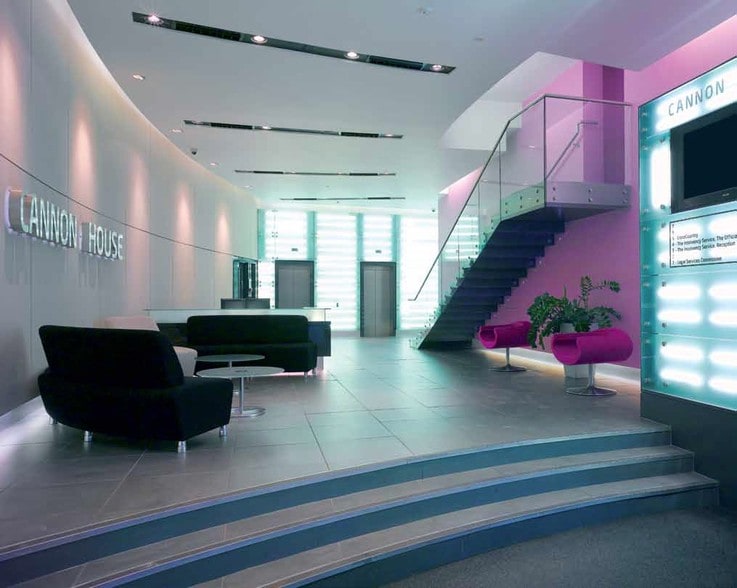 2 The Priory, Birmingham to rent - Interior Photo - Image 2 of 13