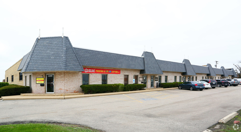 2271-2289 Devon Ave, Elk Grove Village, IL for rent - Building Photo - Image 2 of 9