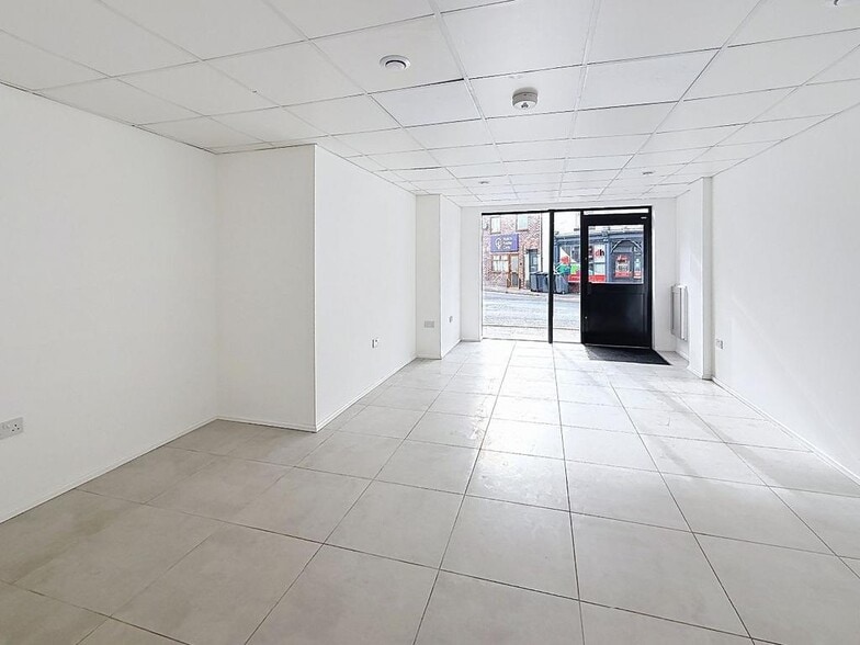 59 Liverpool Rd, Stoke On Trent to rent - Building Photo - Image 3 of 9