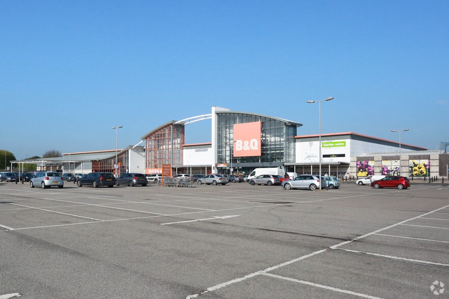 McIntyre Way, Durham for sale - Primary Photo - Image 1 of 1