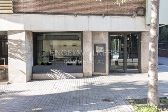 Retail in Barcelona, Barcelona to rent Interior Photo- Image 2 of 13