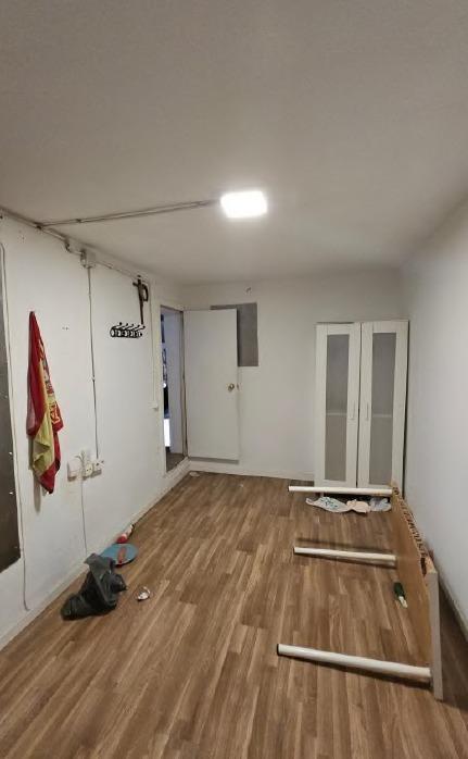 L'Hospitalet de Llobregat, BAR 08906 - Unit - -  - Interior Photo - Image 1 of 15