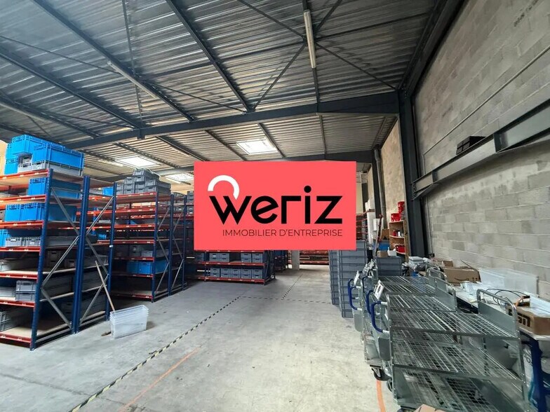 Office in Aubagne to rent - Interior Photo - Image 2 of 11