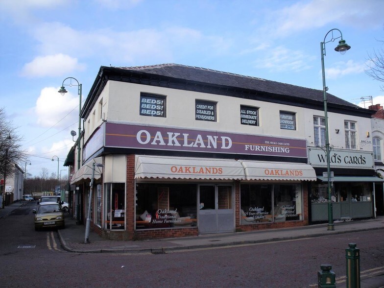 33-35 Market Pl, Hyde for sale - Primary Photo - Image 1 of 1