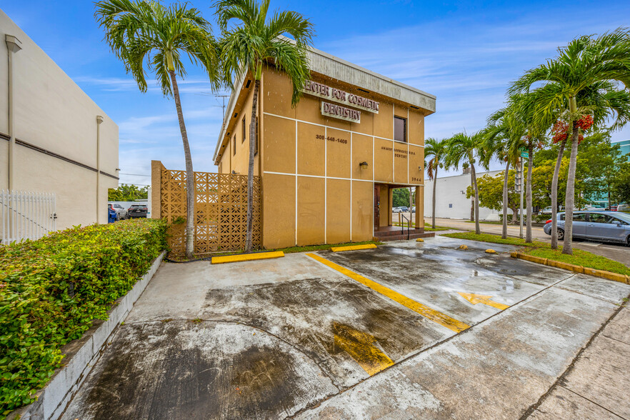 3944 W Flagler St, Miami, FL for sale - Building Photo - Image 3 of 45