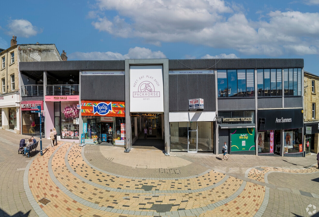 Pack Horse Walk, Huddersfield HD1 2RT The Packhorse Shopping Centre