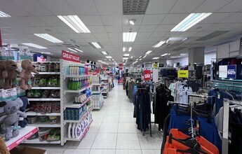 43 East St, Blandford Forum to rent Interior Photo- Image 2 of 7