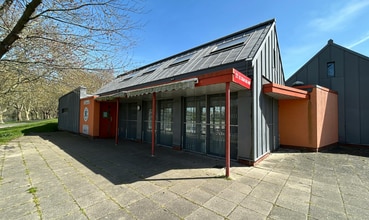 South Park Dr, Barking to rent Building Photo- Image 1 of 1
