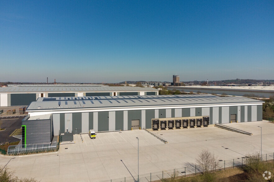 Callister Rd, Burton Upon Trent to rent - Building Photo - Image 3 of 14