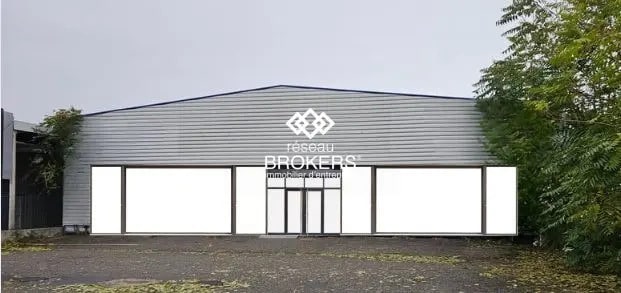 Location Commerce 642 m² - Photo 1