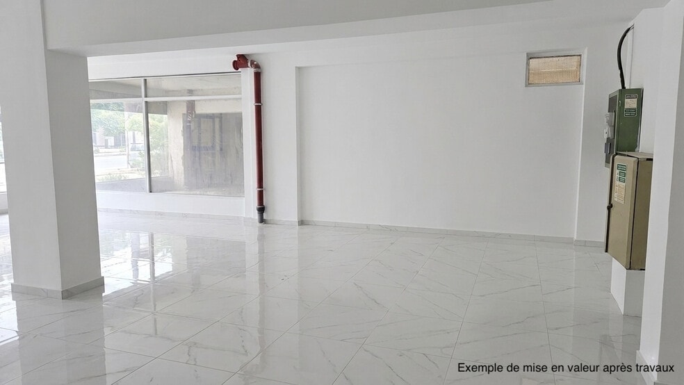 Retail in Hyères for sale - Building Photo - Image 3 of 8