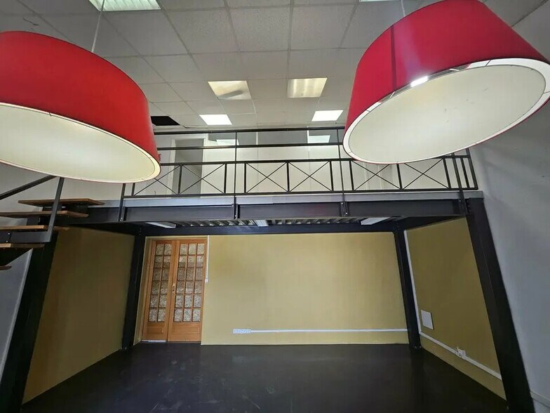 3085 Chemin Du Grand Saint Jean, Aix-en-Provence to rent - Building Photo - Image 2 of 5