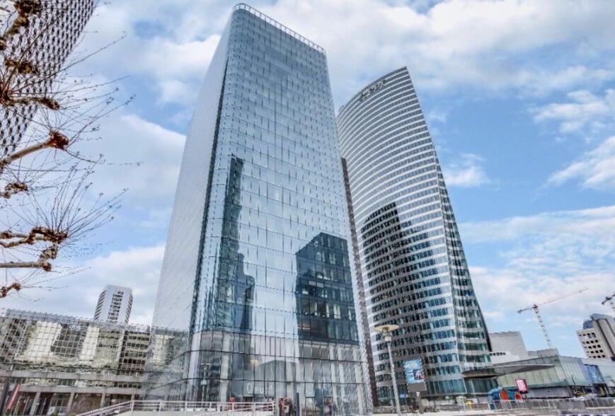Office in Puteaux to rent - Building Photo - Image 1 of 18