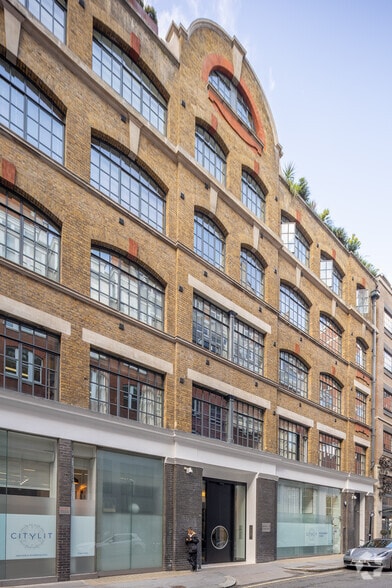 9-13 Kean St, London to rent - Building Photo - Image 3 of 8