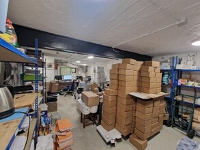 30 St Johns Ln, London to rent Interior Photo- Image 1 of 3
