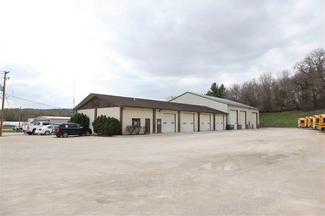 More details for 802 Pole Line Rd, Decorah, IA - Industrial for Rent