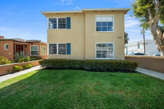 208 Park Ave, Long Beach, CA for sale Primary Photo- Image 1 of 12