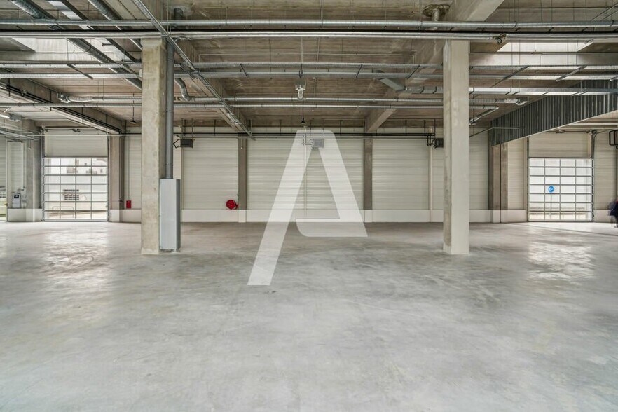 Rue Léon Geffroy, Vitry-sur-Seine to rent - Interior Photo - Image 3 of 4