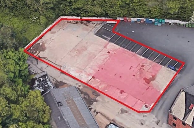 Birmingham New Rd, Dudley to rent - Primary Photo - Image 1 of 1