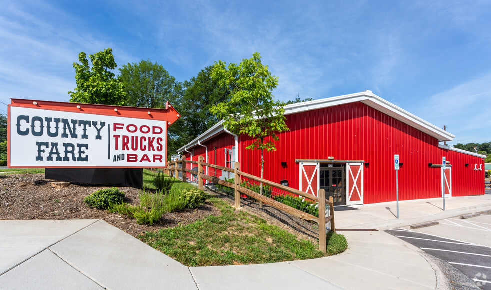 1920 Chapel Hill Rd, Durham, NC for sale - Building Photo - Image 1 of 1