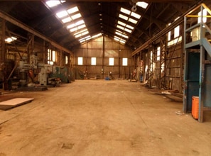 Llewellyn's Quay, Port Talbot to rent Interior Photo- Image 2 of 3