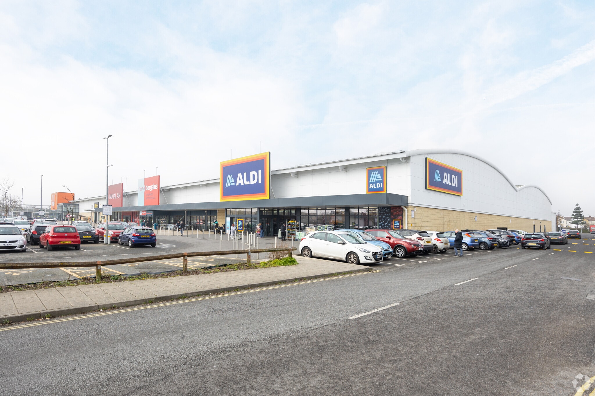 Fratton Way, Southsea to rent Primary Photo- Image 1 of 4