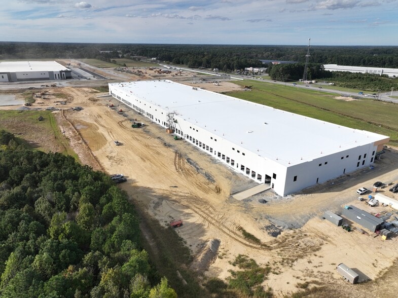 2925 Pruden Blvd, Suffolk, VA to rent - Building Photo - Image 3 of 9