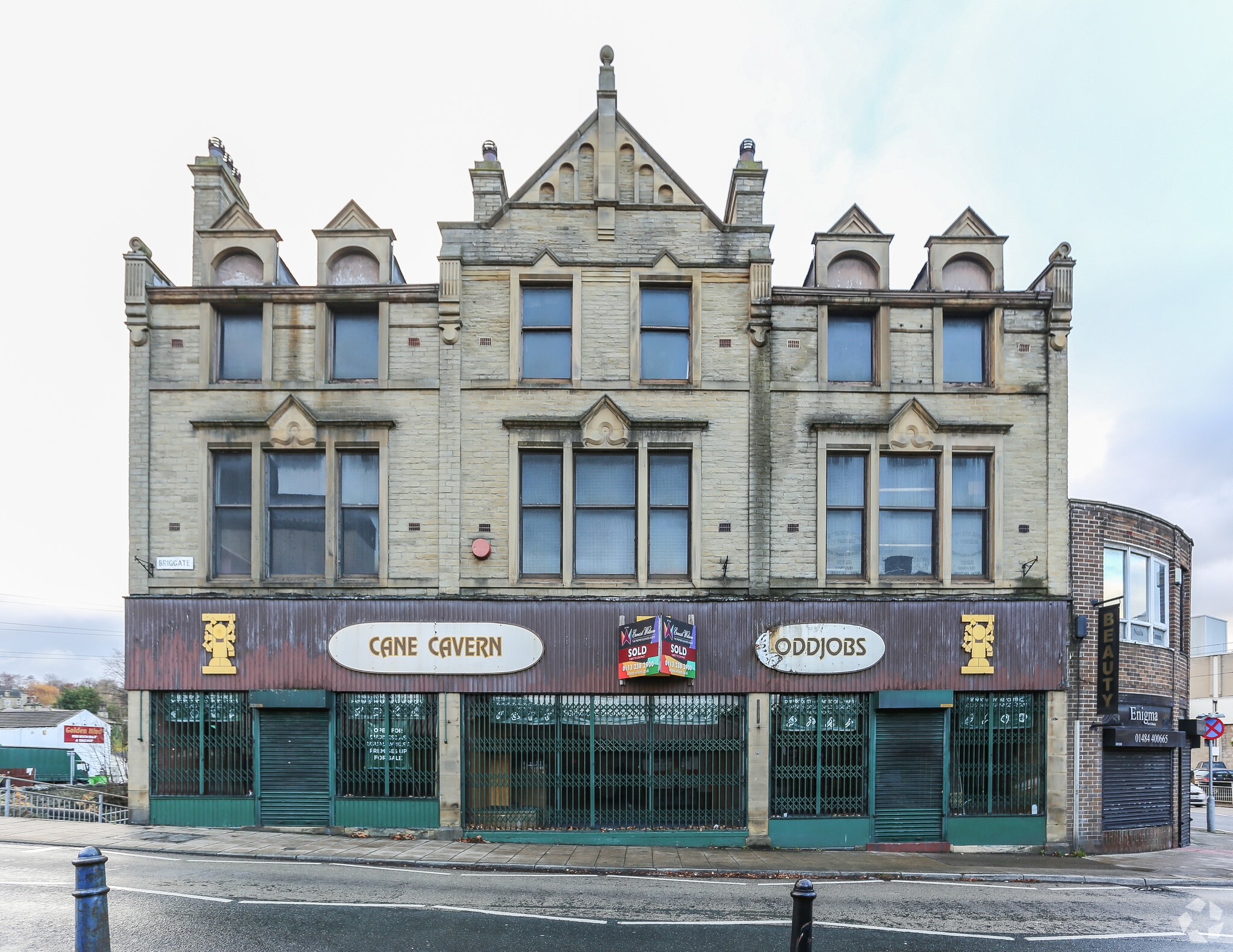 54-58 Briggate, Brighouse to rent Primary Photo- Image 1 of 4