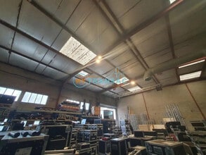 Light Industrial in Lagny-sur-Marne for sale Interior Photo- Image 2 of 8