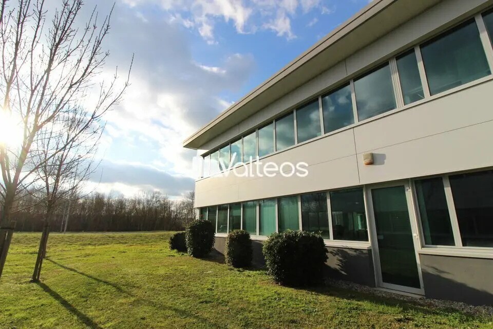 109 Rue Jean Bart, Labège to rent Building Photo- Image 1 of 8