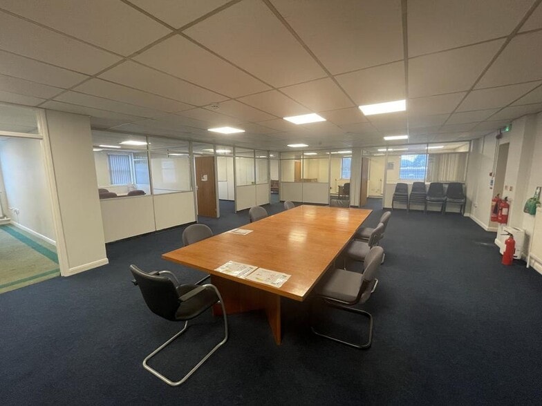 Weston Coyney Rd, Stoke On Trent to rent - Building Photo - Image 3 of 13