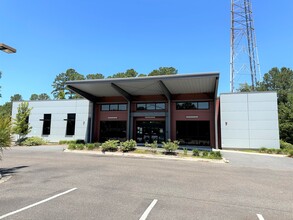 422 Drive In Ln, Moncks Corner, SC for rent Building Photo- Image 1 of 7