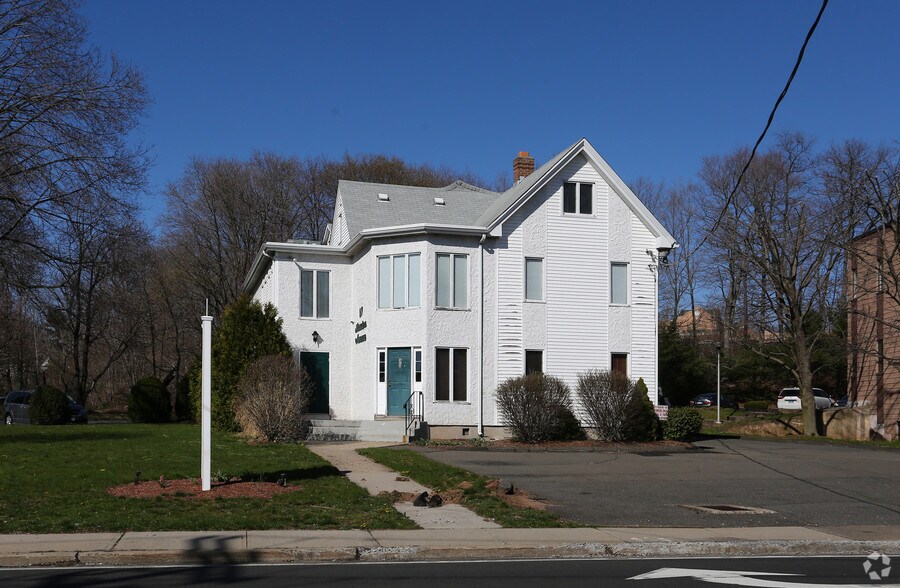 17 Meriden Ave, Southington 06489 17 Meriden Ave UK