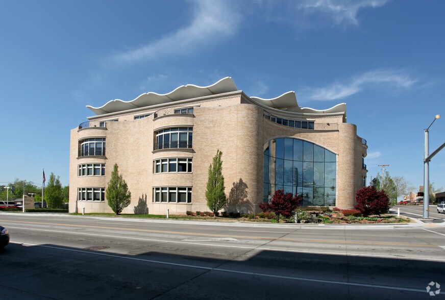 1500 S Utica Ave, Tulsa, OK for rent - Primary Photo - Image 1 of 8