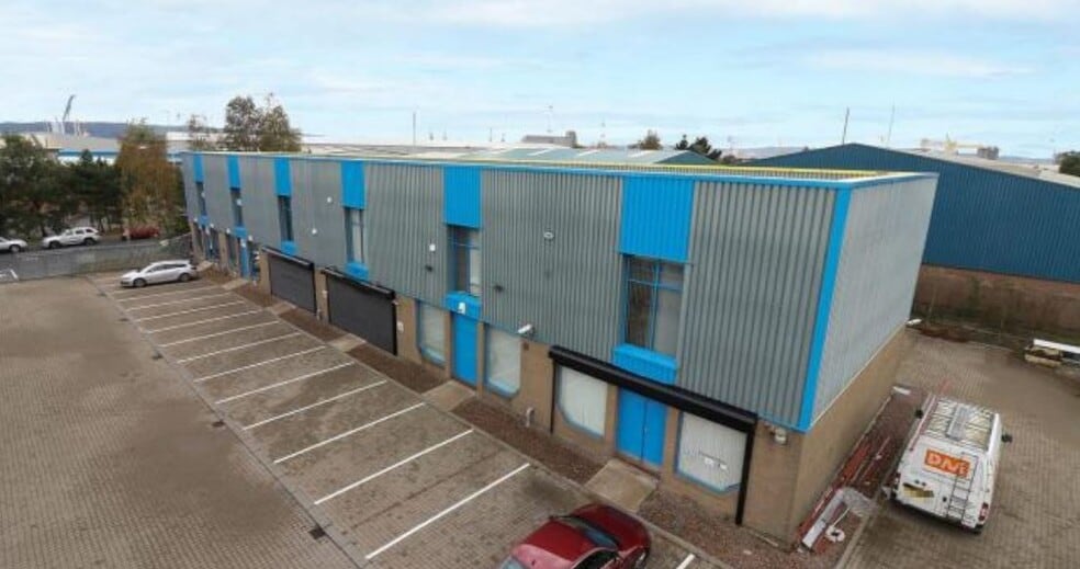 96 Dargan Crescent, Belfast to rent - Building Photo - Image 3 of 3