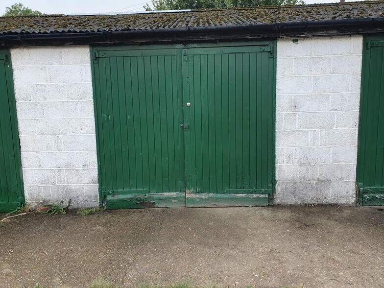 Newdigate Rd, Rusper to rent - Building Photo - Image 3 of 6