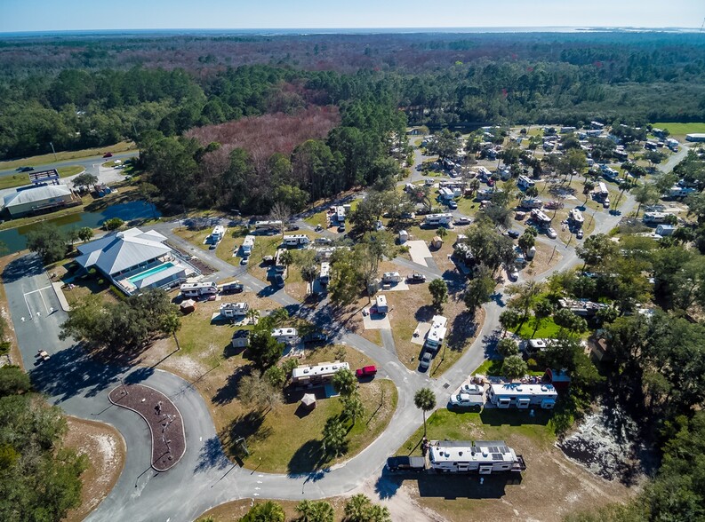 11980 SW Shiloh Rd, Cedar Key, FL for sale - Primary Photo - Image 1 of 8