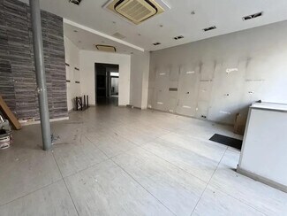 More details for 37 Avenue De Villiers, Paris - Retail to Rent