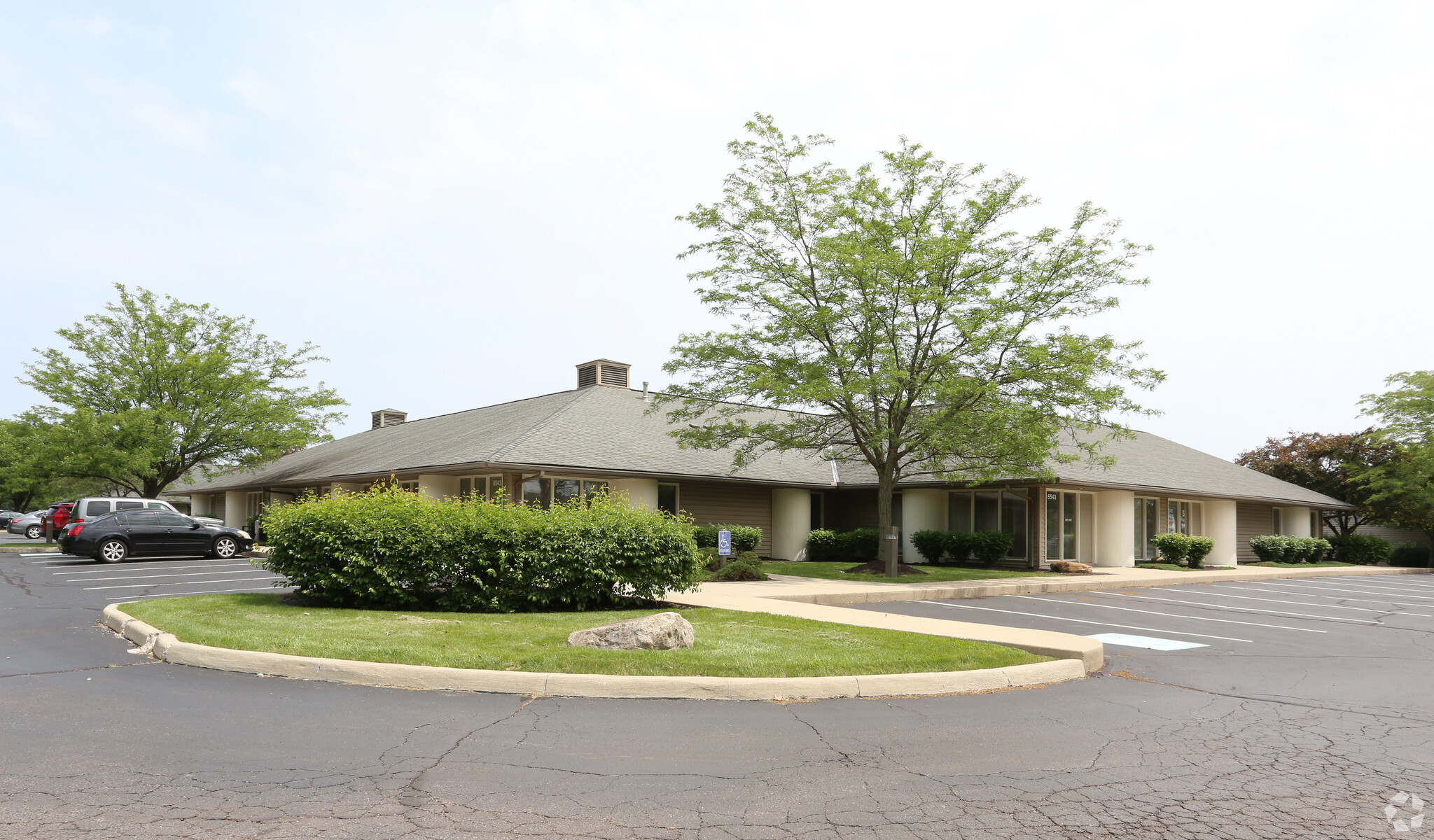 6543 Commerce Pky, Dublin, OH for rent Building Photo- Image 1 of 20