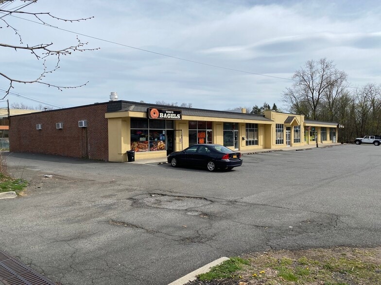 325 Route 303, Orangeburg, NY for sale - Primary Photo - Image 1 of 1