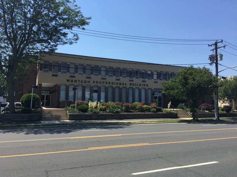 1228 Wantagh Ave, Wantagh, NY for sale - Building Photo - Image 1 of 1