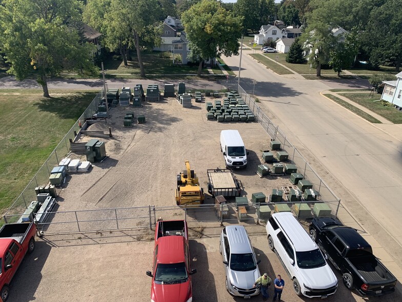 122 W Main St, Elk Point, SD to rent - Building Photo - Image 2 of 18