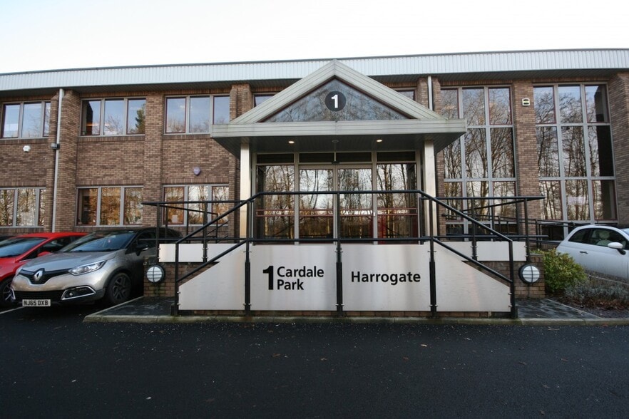 1 Cardale Park, Harrogate to rent - Building Photo - Image 2 of 2