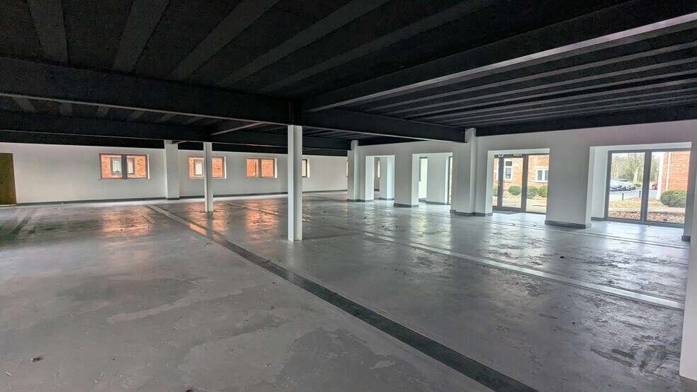 Lauriston Park, Evesham to rent - Building Photo - Image 3 of 12