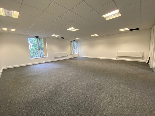 Long Acre, Derby for sale Interior Photo- Image 1 of 1