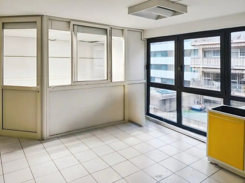 Office in Menton for sale - Building Photo - Image 2 of 17