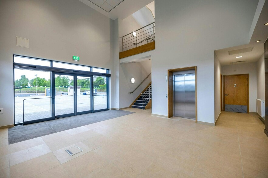 Great Bank Rd, Bolton to rent - Building Photo - Image 2 of 12