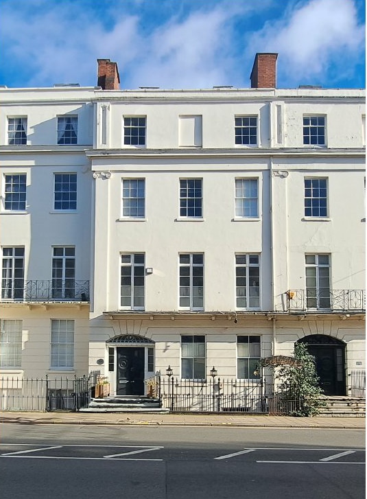 7 Parade, Leamington Spa for sale Primary Photo- Image 1 of 1