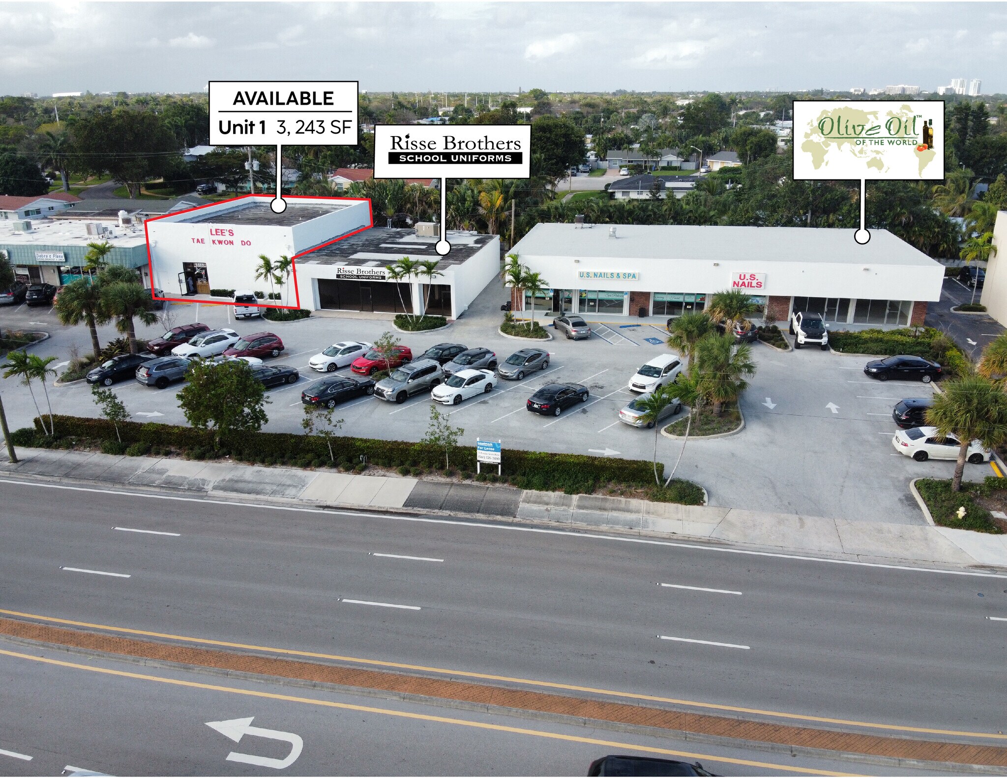 763-779 Northlake Blvd, North Palm Beach, FL to rent Building Photo- Image 1 of 13