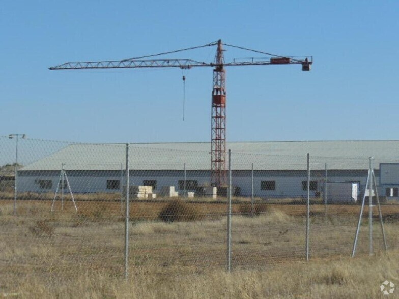 Calle de la Guardia, 100, Villanueva de Bogas, Toledo for sale - Building Photo - Image 1 of 3